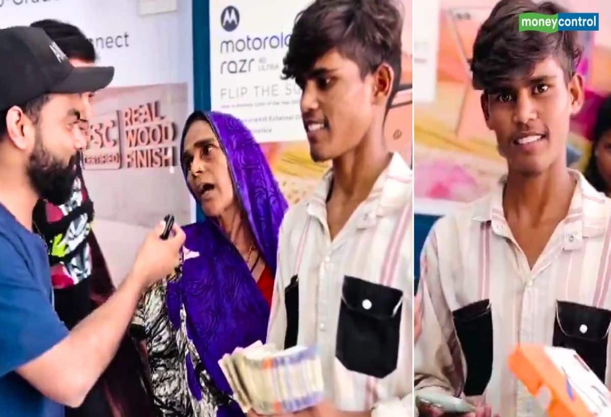 Video: iPhone खरीदने की जिद पर अड़ा बेटा, मां ने मंदिर में फूल बेचकर जुटाए पैसे, यहां देखें वीडियो Video: iPhone खरीदने की जिद पर अड़ा बेटा, मां ने मंदिर में फूल बेचकर जुटाए पैसे, यहां देखें वीडियो