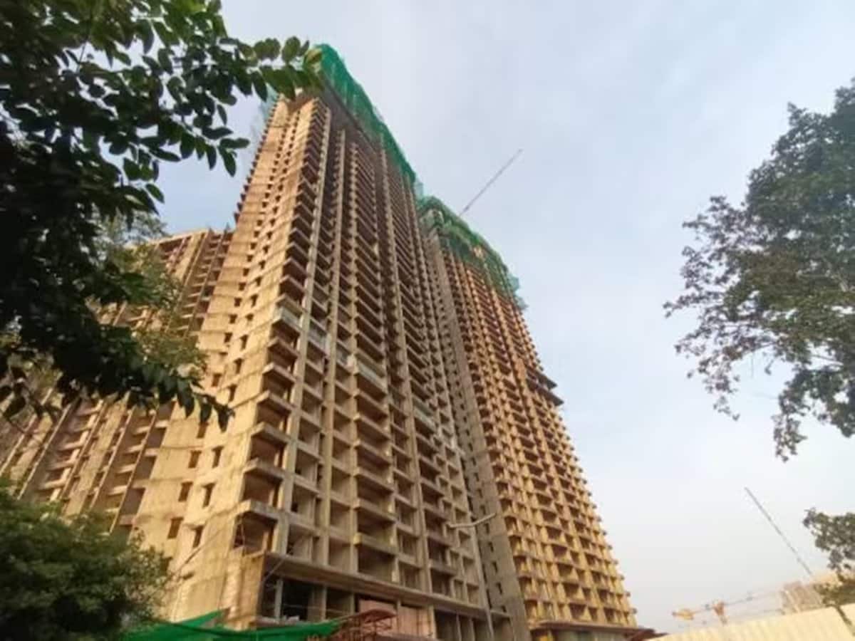 Prestige Estates share price : प्रेस्टीज एस्टेट्स के शेयर को जेफरीज से मिला 'डबल-अपग्रेड' 8% भागा शेयर