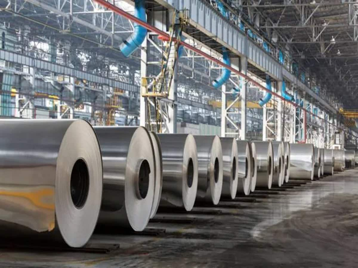 National-Steel Sector: बढ़ते आयात के चलते दबाव में स्टील सेक्टर, अब 2025 में पॉलिसी इनिशिएटिव की उम्मीद – #INA