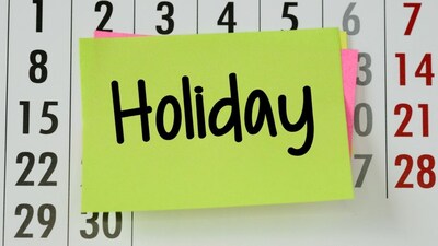 Public Holiday in year 2026: महाराष्ट्र सरकार ने साल 2026 के लिए राज्य में लागू होने वाली पब्लिक हॉलिडे की लिस्ट जारी कर दी है। 
