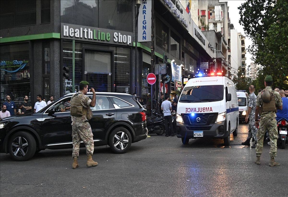 Lebanon Pager Blasts: पेजर धमाके से दहल उठा लेबनान, 11 की मौत, ईरानी राजदूत समेत 2700 से ज्यादा घायल Lebanon Pager Blasts: पेजर धमाके से दहल उठा लेबनान, 11 की मौत, ईरानी राजदूत समेत 2700 से ज्यादा घायल