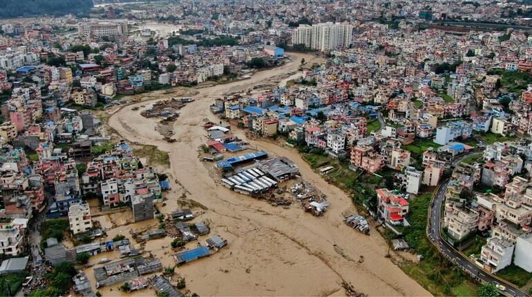 नेपाल में बाढ़ से तबाही, 65 लोगों की मौत- Flood devastation in Nepal, 65 people died