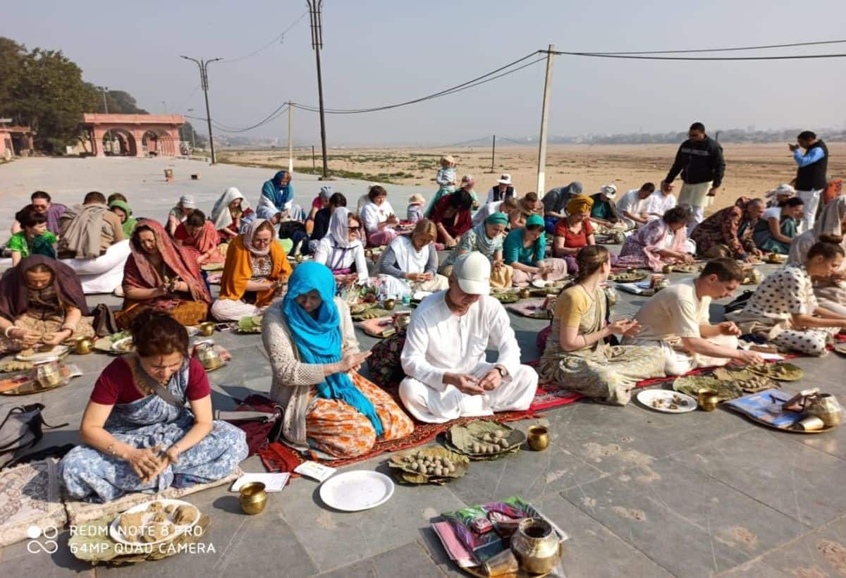 Pitru Paksha 2024: आखिर गया में क्यों किया जाता है पिंडदान? जानिए इतिहास और महत्व