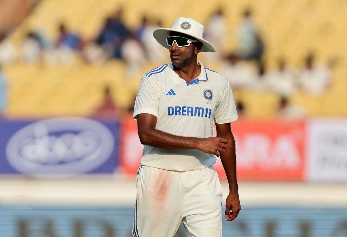 India vs Bangladesh Test: आर अश्विन ने रचा इतिहास, ऐसा करने वाले दुनिया के पहले गेंदबाज बने India vs Bangladesh Test: आर अश्विन ने रचा इतिहास, ऐसा करने वाले दुनिया के पहले गेंदबाज बने