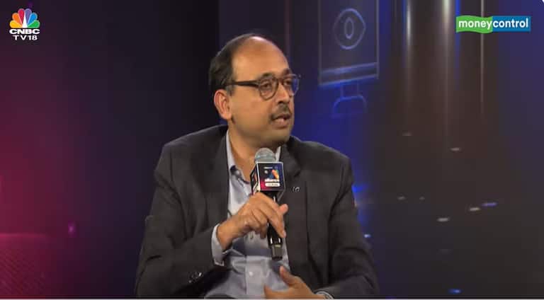 EV चार्जिंग को आसान बनाने के लिए कॉमन प्लेटफॉर्म की जरूरत, Mercedes ने सरकार से की अपील