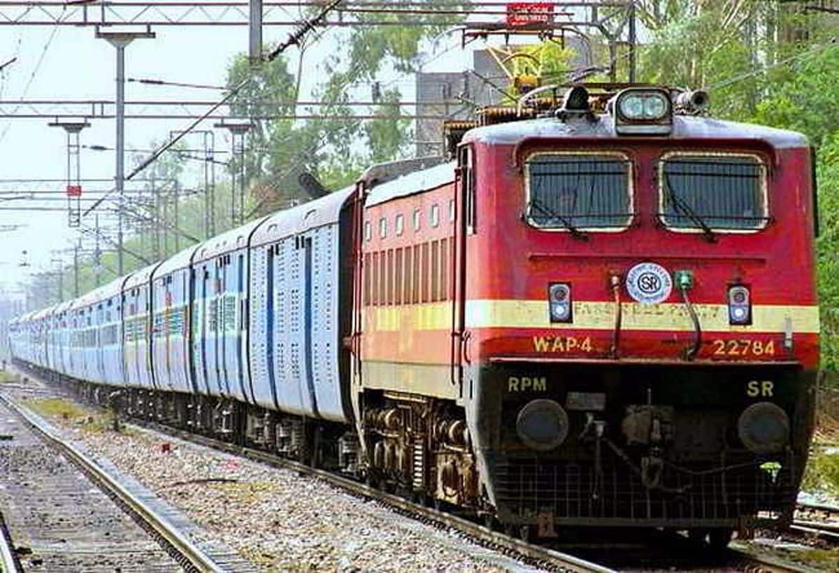 फेस्टिवल में चाहिये ट्रेन की कंफर्म टिकट? इंडियन रेलवे की इस ट्रिक का करें इस्तेमाल, मिल जाएगी ट्रेन में सीट