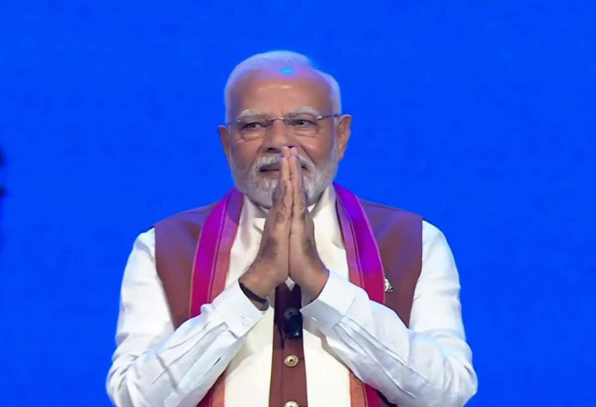 मोदी सरकार ने नवरात्रि से पहले आम लोगों को किया निराश! नहीं बढ़ाया आपकी सेविंग पर ब्याज मोदी सरकार ने नवरात्रि से पहले आम लोगों को किया निराश! नहीं बढ़ाया आपकी सेविंग पर ब्याज