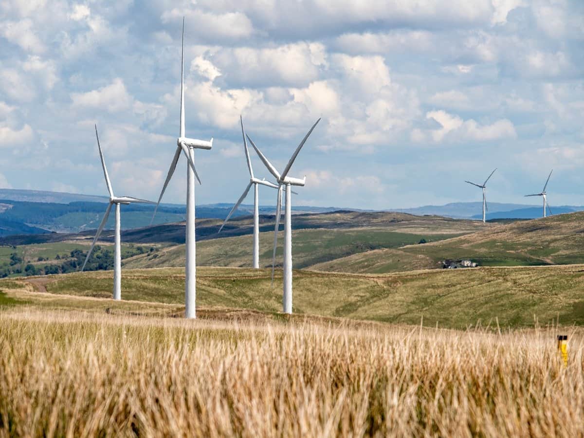 Suzlon Energy के शेयर ने छुआ 52 वीक का नया हाई, केवल 6 महीने में डबल कर चुका है पैसे