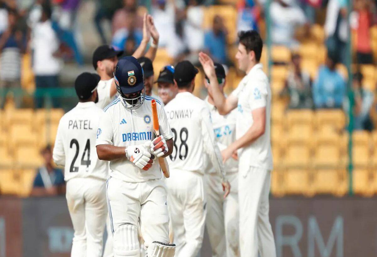 IND vs NZ: न्यूजीलैंड ने भारत में 36 साल बाद जीता टेस्ट, रोहित शर्मा बोले, 'हालात को भांपने में गलती हुई' IND vs NZ: न्यूजीलैंड ने भारत में 36 साल बाद जीता टेस्ट, रोहित शर्मा बोले, 'हालात को भांपने में गलती हुई'