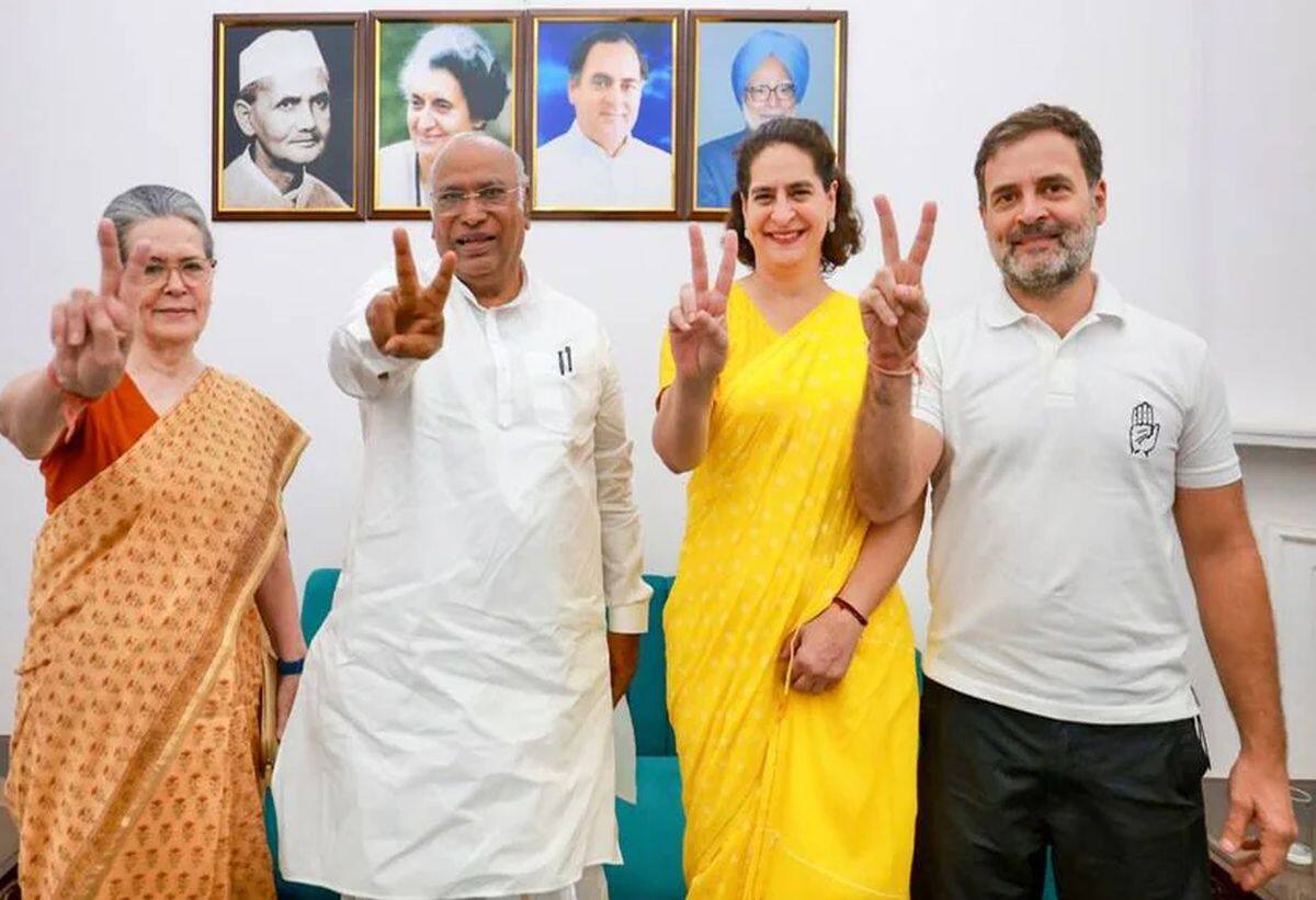 Wayanad bypoll: प्रियंका गांधी वाड्रा 23 अक्टूबर को वायनाड से दाखिल करेंगी नामांकन, सोनिया और राहुल गांधी रहेंगे मौजूद Wayanad bypoll: प्रियंका गांधी वाड्रा 23 अक्टूबर को वायनाड से दाखिल करेंगी नामांकन, सोनिया और राहुल गांधी रहेंगे मौजूद