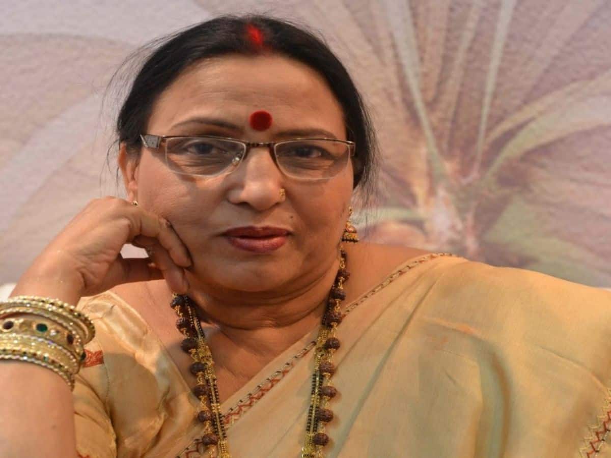 Sharda Sinha: बिहार की लोक गायिका शारदा सिन्हा की तबीयत अचानक बिगड़ी, दिल्ली एम्स में भर्ती, खाने-पीने में हो रही तकलीफ Sharda Sinha: बिहार की लोक गायिका शारदा सिन्हा की तबीयत अचानक बिगड़ी, दिल्ली एम्स में भर्ती, खाने-पीने में हो रही तकलीफ