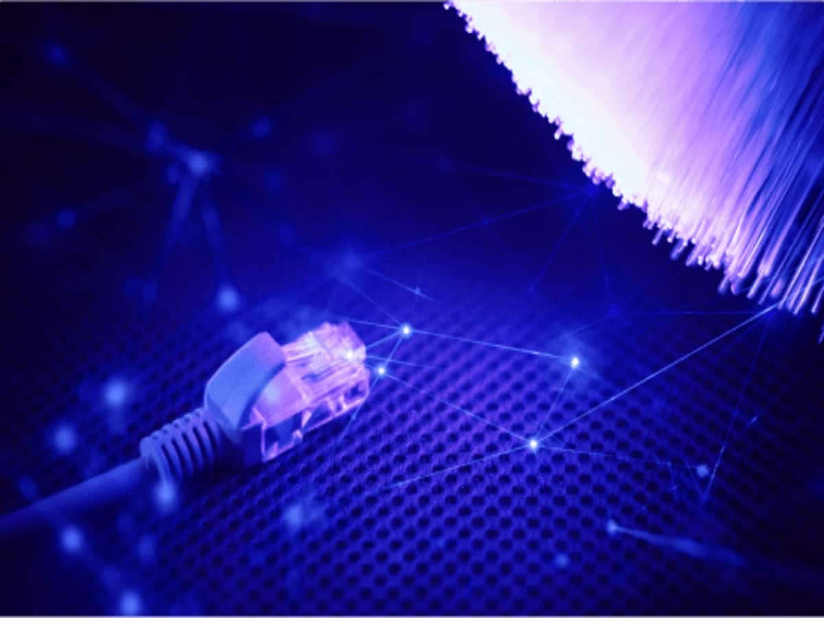 Tejas Networks Share Price: Airtel-VI के शेयर धड़ाम, लेकिन तेजस नेटवर्क्स 20% उछलकर पहुंचा अपर सर्किट पर