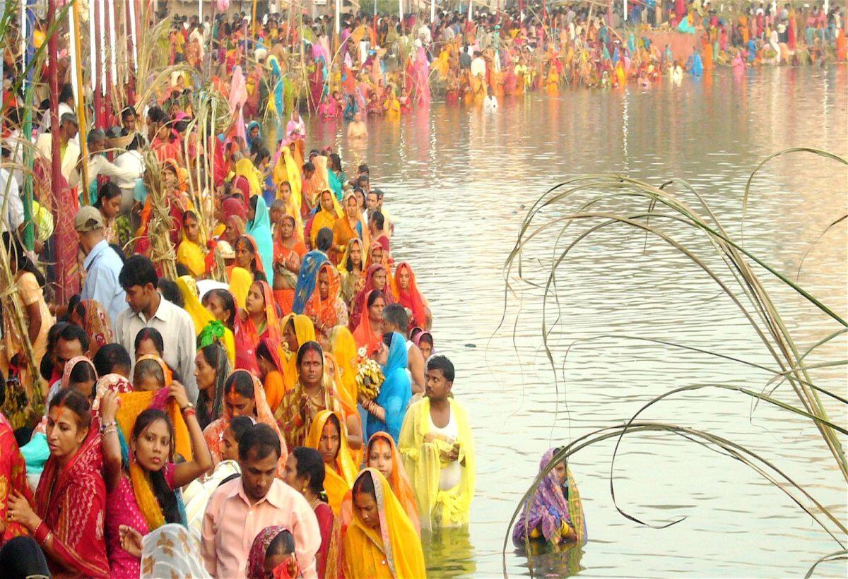 Chhath Puja 2024: इन राज्यों में छठ पूजा पर स्कूल बंद, यहां देखिए पूरी लिस्ट Chhath Puja 2024: इन राज्यों में छठ पूजा पर स्कूल बंद, यहां देखिए पूरी लिस्ट