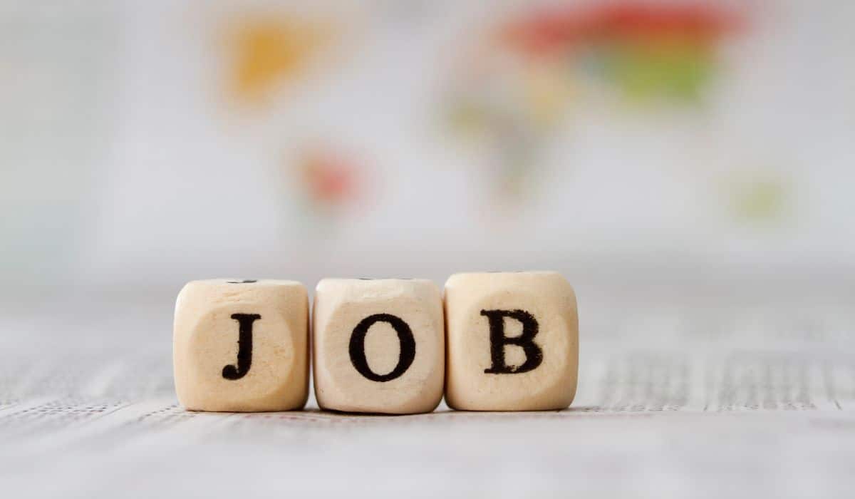 RSMSSB JE Recruitment: जूनियर इंजीनियर के लिए बंपर भर्ती, Age Limit 40 साल, पेंशन भी मिलेगी
