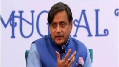 मनरेगा विवाद पर  कांग्रेस के वरिष्ठ नेता शशि थरूर का पहला रिएक्शन सामने आया है। 