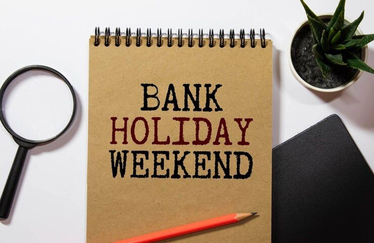 Bank Holidays: इस हफ्ते 4 दिन बंद रहेंगे बैंक, जानें RBI ने छठ के लिए क्यों दी है 4 दिन की छुट्टी Bank Holidays: इस हफ्ते 4 दिन बंद रहेंगे बैंक, जानें RBI ने छठ के लिए क्यों दी है 4 दिन की छुट्टी