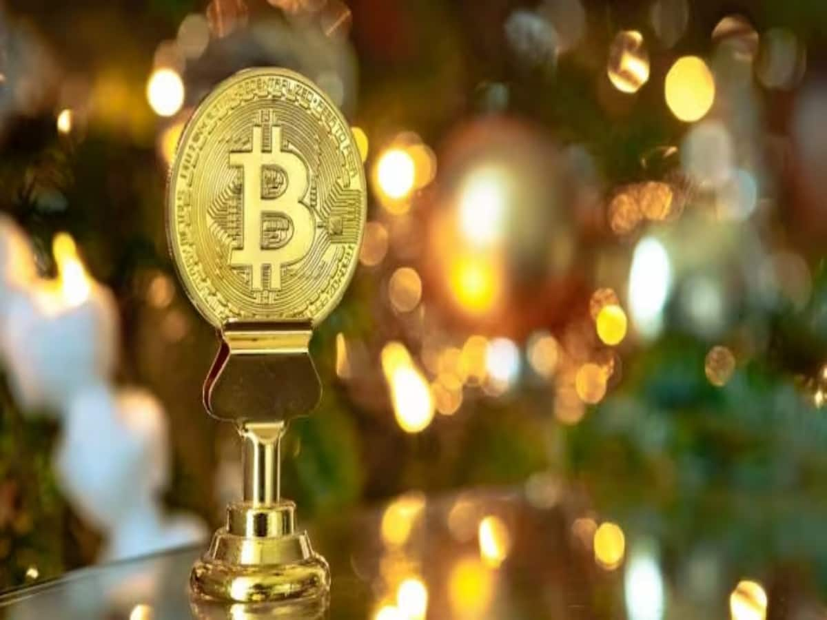 BitCoin@Record High: ट्रंप के आने की आहट पर चमका बिटक्वॉइन, पहली बार पहुंचा $75000 के पार