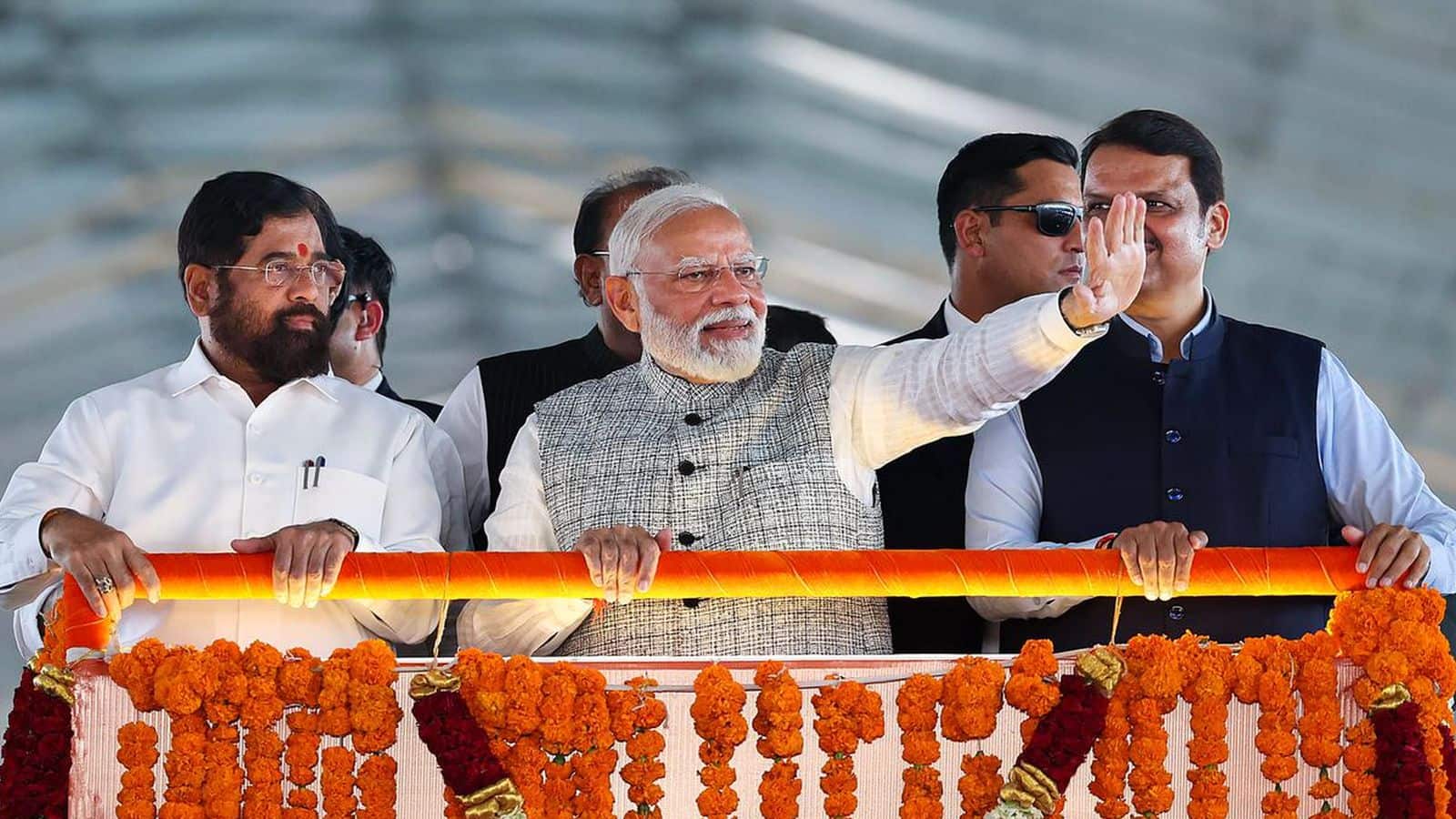 महाराष्ट्र में BJP बड़ी लड़ाई के लिए तैयार, लोकसभा चुनाव का कोई मुद्दा नहीं कर रहा काम महाराष्ट्र में BJP बड़ी लड़ाई के लिए तैयार, लोकसभा चुनाव का कोई मुद्दा नहीं कर रहा काम