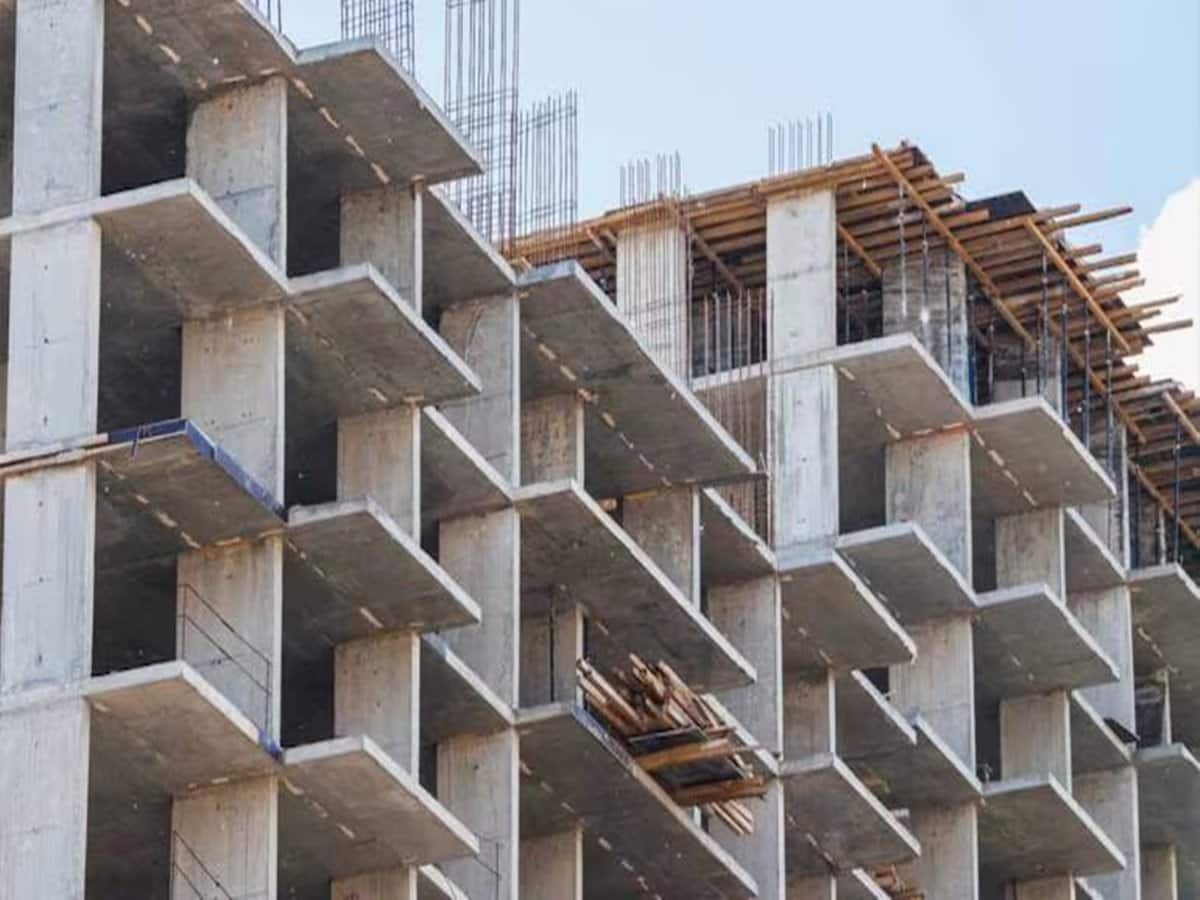 Emami Realty के शेयर में लगा अपर सर्किट, ₹15000 करोड़ के रेवेन्यू जनरेशन प्लान 5% चढ़ी कीमत Emami Realty के शेयर में लगा अपर सर्किट, ₹15000 करोड़ के रेवेन्यू जनरेशन प्लान 5% चढ़ी कीमत
