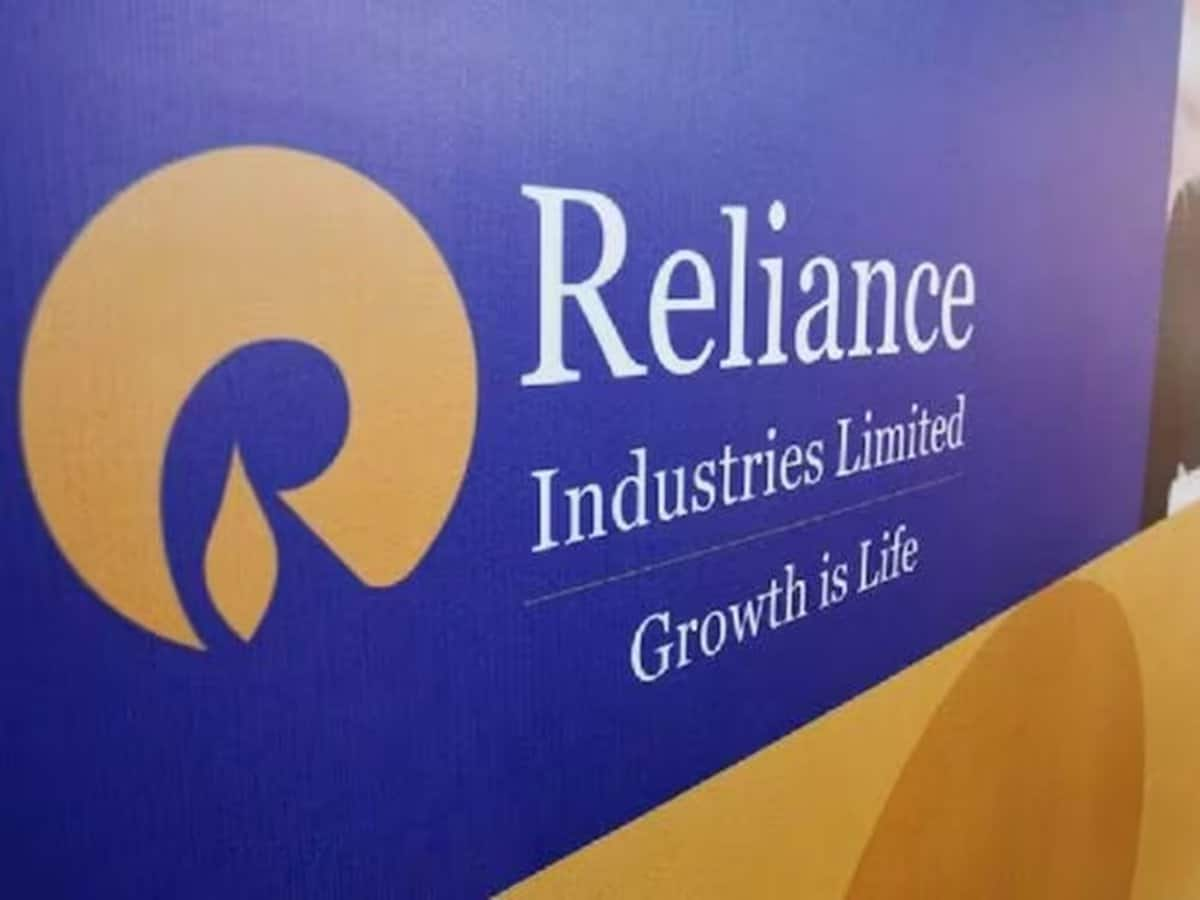 RIL share price: रिस्क -रिवॉर्ड हुआ अनुकूल, सिटी ने रिलायंस इंडस्ट्रीज को दी 'buy' रेटिंग