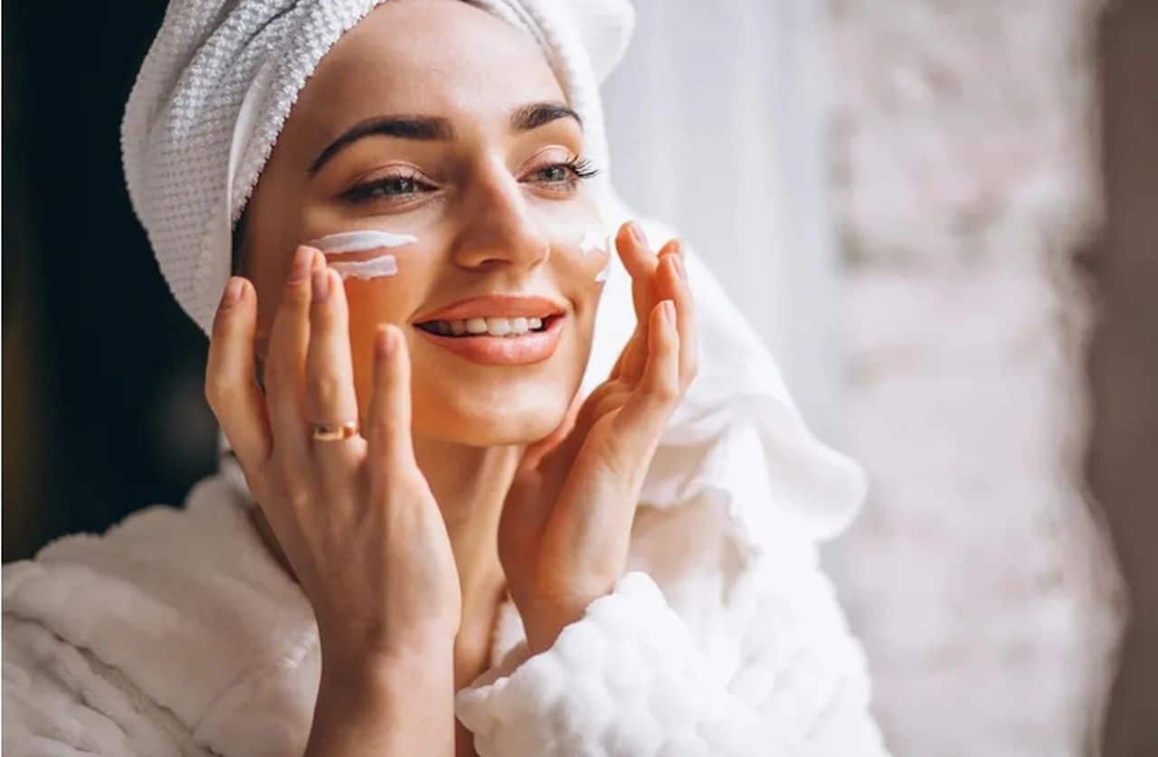 अपनी स्किन का ध्यान रखने के लिए मिलेंगे 1 लाख रुपये! इंडियन स्टार्टअप ने शुरू किया नया इंटर्नशिप प्रोग्राम, यहां करना होगा अप्लाई