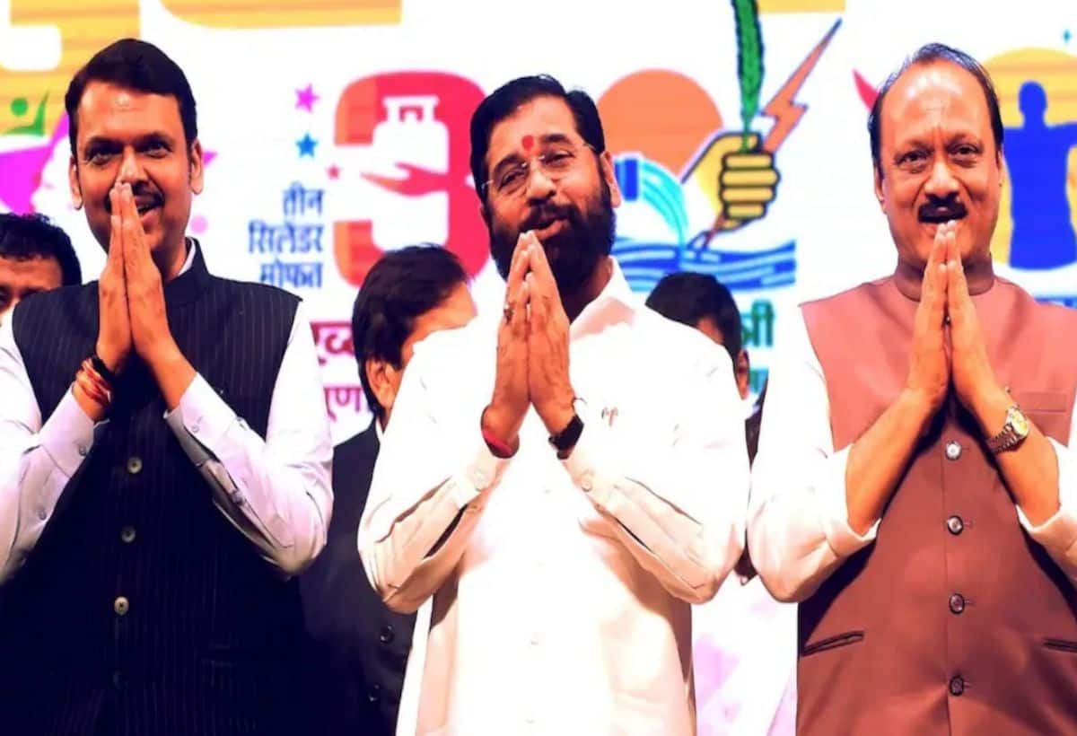 Maharashtra Cabinet Expansion: फडणवीस कैबिनेट का हुआ विस्तार, BJP-शिवसेना-NCP से ये 39 विधायक मंत्रिमंडल में शामिल