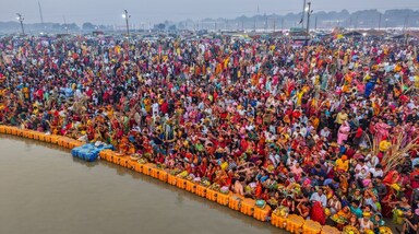 प्रयागराज में अगले साल महाकुंभ 2025 का आयोजन होने जा रहा है। इसके लिए शासन और प्रशासन पूरी तरह से तैयारी में जुटी हुई है। (Photo Credit: UP Govt)
