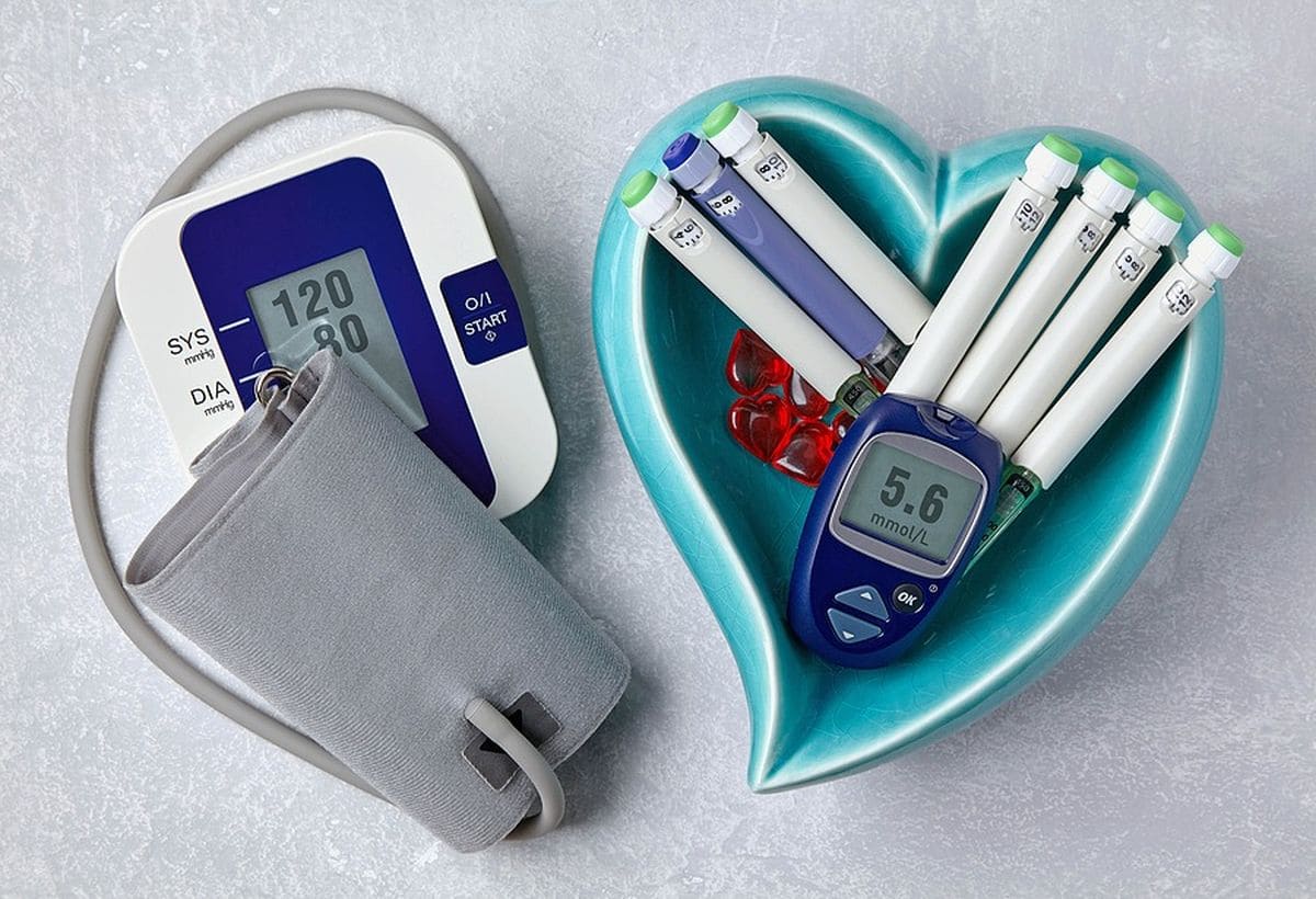 Diabetes: आखिर शुगर के मरीज क्यों हो जाते हैं BP के शिकार? जानिए डायबिटीज और ब्लड प्रेशर में क्या है रिश्ता