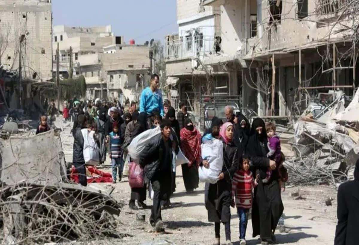 Syria Civil War: सीरियाई विद्रोही दमिश्क में घुसे, विशेष विमान से भागे राष्ट्रपति अशद, सेना पीछे हटी, जानिए कैसे हैं हालात