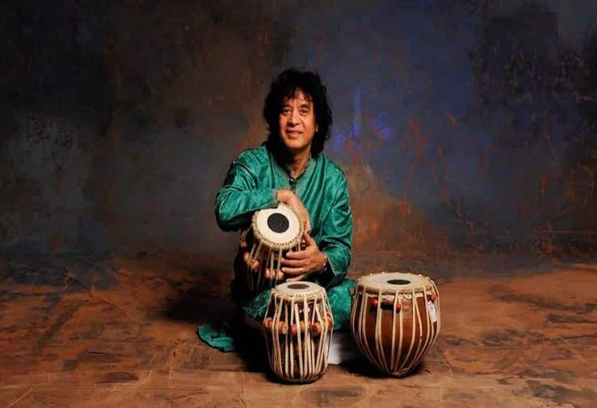 Zakir Hussain: दिग्गज तबला वादक जाकिर हुसैन की बिगड़ी तबीयत, सैन फ्रांसिस्को में ICU में भर्ती Zakir Hussain: दिग्गज तबला वादक जाकिर हुसैन की बिगड़ी तबीयत, सैन फ्रांसिस्को में ICU में भर्ती