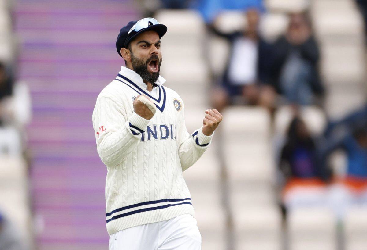 Virat Kohli: मेलबर्न में विराट कोहली को करना पड़ा हूटिंग का सामना, फैंस पर भड़के Virat Kohli: मेलबर्न में विराट कोहली को करना पड़ा हूटिंग का सामना, फैंस पर भड़के