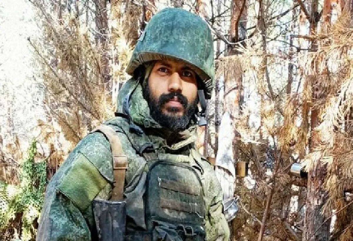 Russia-Ukraine War: रूसी सेना के लिए लड़ रहे भारतीय की यूक्रेन में मौत, शव के लिए गुहार लगा रहा केरल का परिवार Russia-Ukraine War: रूसी सेना के लिए लड़ रहे भारतीय की यूक्रेन में मौत, शव के लिए गुहार लगा रहा केरल का परिवार