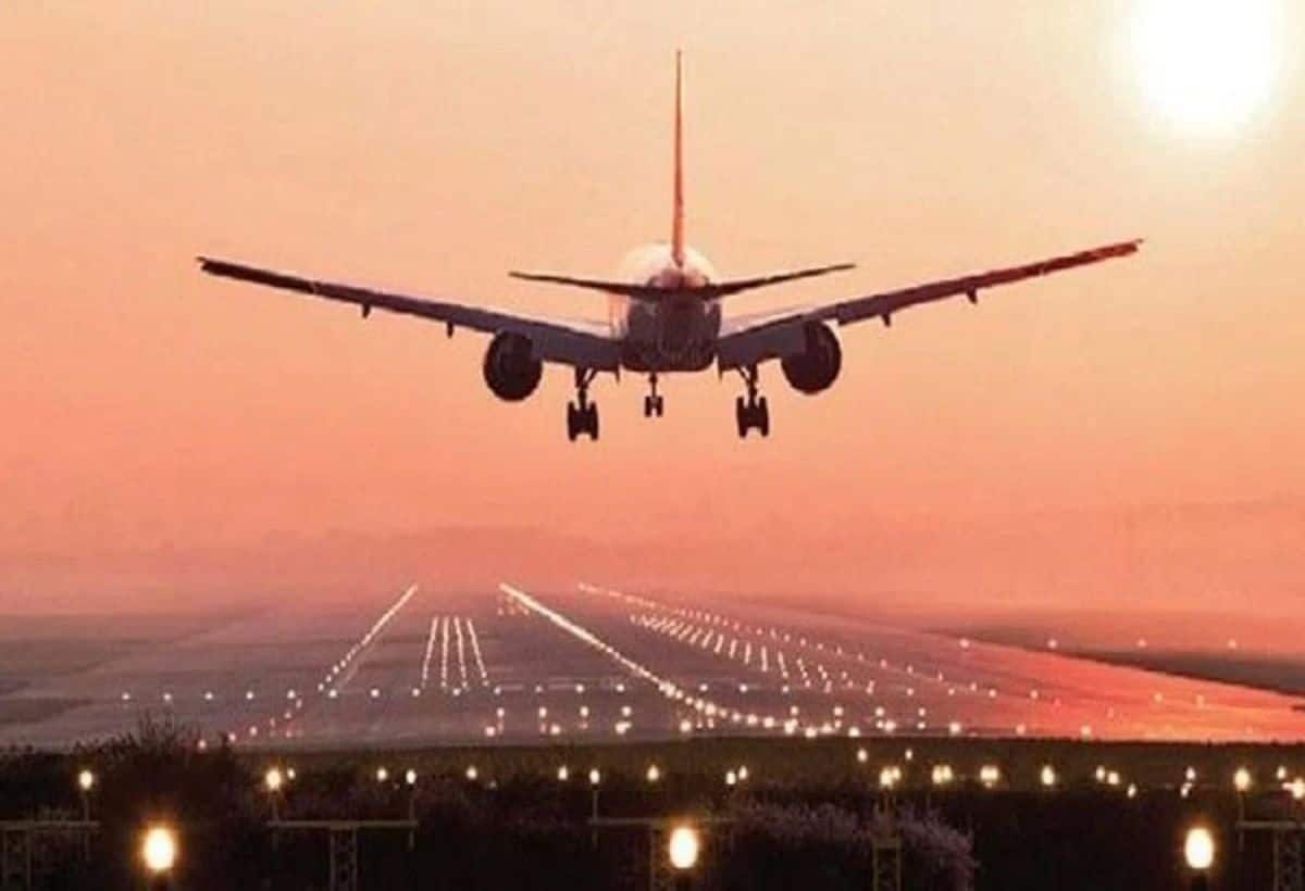 मौसम मे बढ़ाई दिल्ली की मुश्किलें! फ्लाइट्स पर असर, एयरलाइंस ने जारी की एडवाइजरी