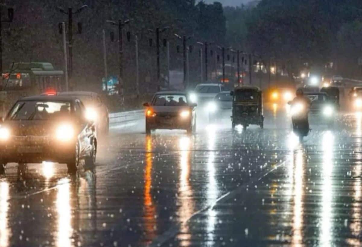 Delhi Weather: दिल्ली-NCR में बारिश से और बढ़ेगी ठंड, IMD ने जारी किया येलो अलर्ट, जानें अपने राज्य का हाल Delhi Weather: दिल्ली-NCR में बारिश से और बढ़ेगी ठंड, IMD ने जारी किया येलो अलर्ट, जानें अपने राज्य का हाल