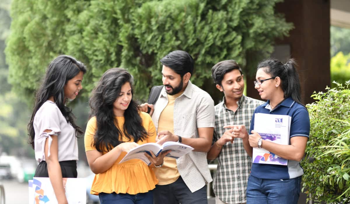NEET UG 2025: कोविड के बाद खत्म हुआ पुराना नियम, आ गया परीक्षा का नया पैटर्न, जानें कब होगा रजिस्ट्रेशन