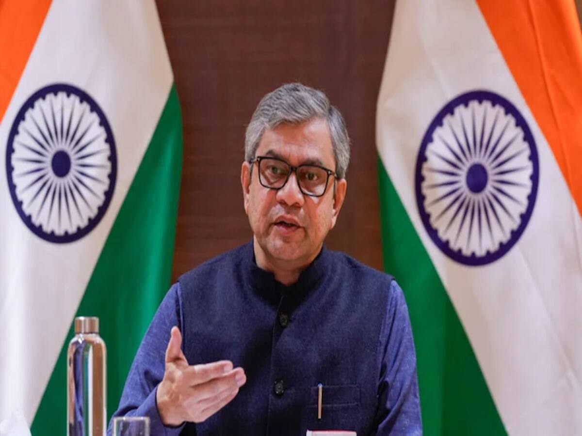 मार्क जुकरबर्ग की फर्जी पोस्ट, केंद्रीय रेल मंत्री अश्विनी वैष्णव ने साधा निशाना