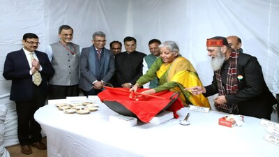 Budget 2026: 
देश का आम बजट पेश होने में अब बस कुछ ही दिनों का समय बचा है। 