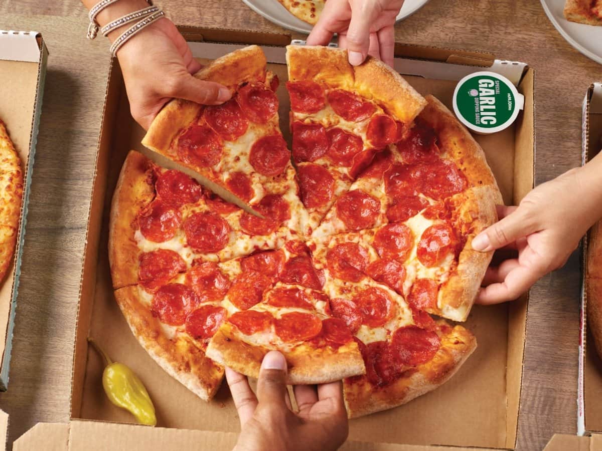 भारत में फिर से बिकेंगे Papa John's International के पिज्जा, 2025 में हो सकती है वापसी