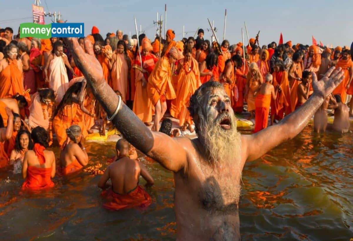 Maha Kumbh 2025: मौनी अमावस्या पर महाकुंभ नगर बना दुनिया का सबसे बड़ा शहर, रिकॉर्ड 7.64 करोड़ श्रद्धालुओं ने किया संगम में स्नान