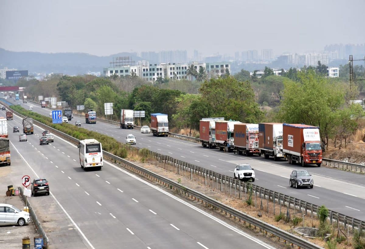 Mumbai Pune Expressway: मुंबई से पुणे जाने वाले हो जाएं अलर्ट, पनवेल रूट 6 महीने के लिए बंद, जानें वैकल्पिक रूट