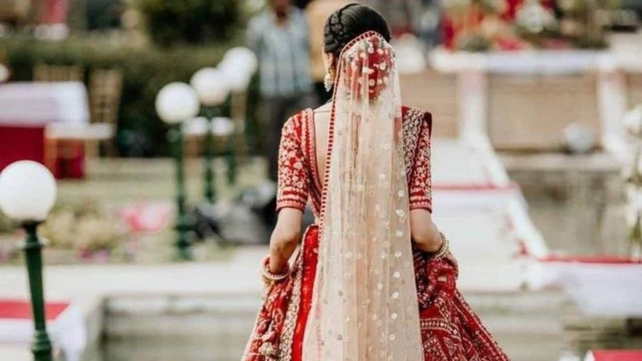 शादी के दिन दूल्हा करता रहा दुल्हन का इंतजार, फिर आई चौंकाने वाली खबर, मंडप में बहा आंसुओं का सैलाब