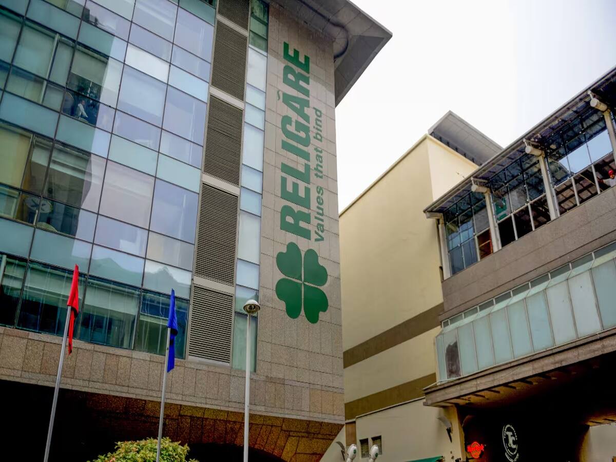 Religare Ent Share Price: बर्मन फैमिली के प्रमोटर बनते ही शेयर बने रॉकेट, 20% का तगड़ा उछाल