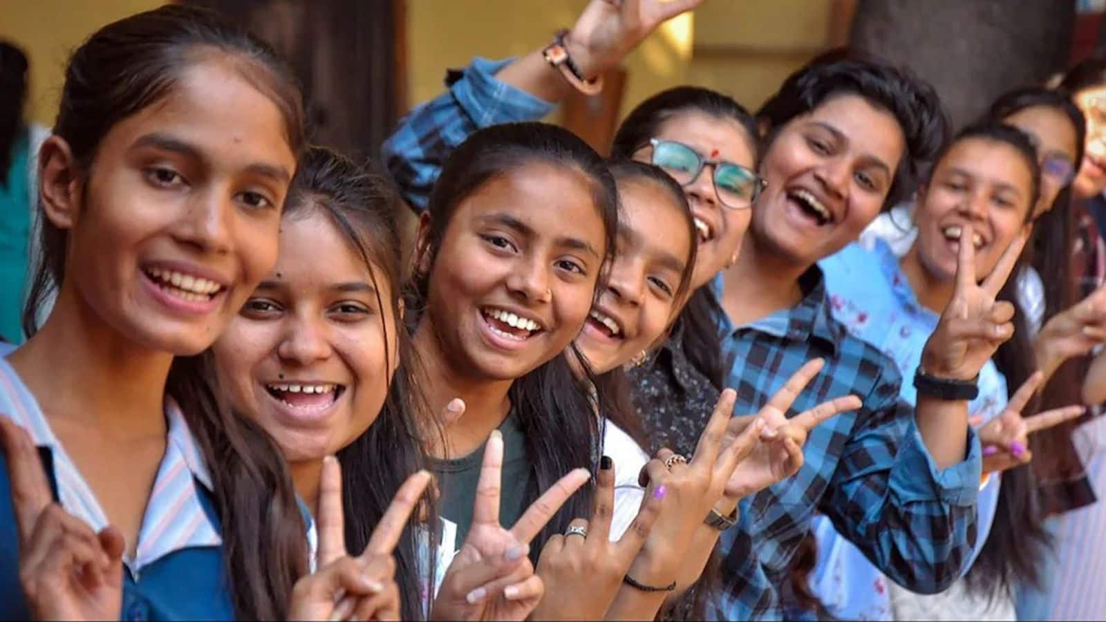 Bihar Board 10th Result 2025: बस कुछ घंटे! 12 बजे आने वाला है 10वीं बोर्ड का रिजल्ट, छात्र यहां चेक करें मार्क्स