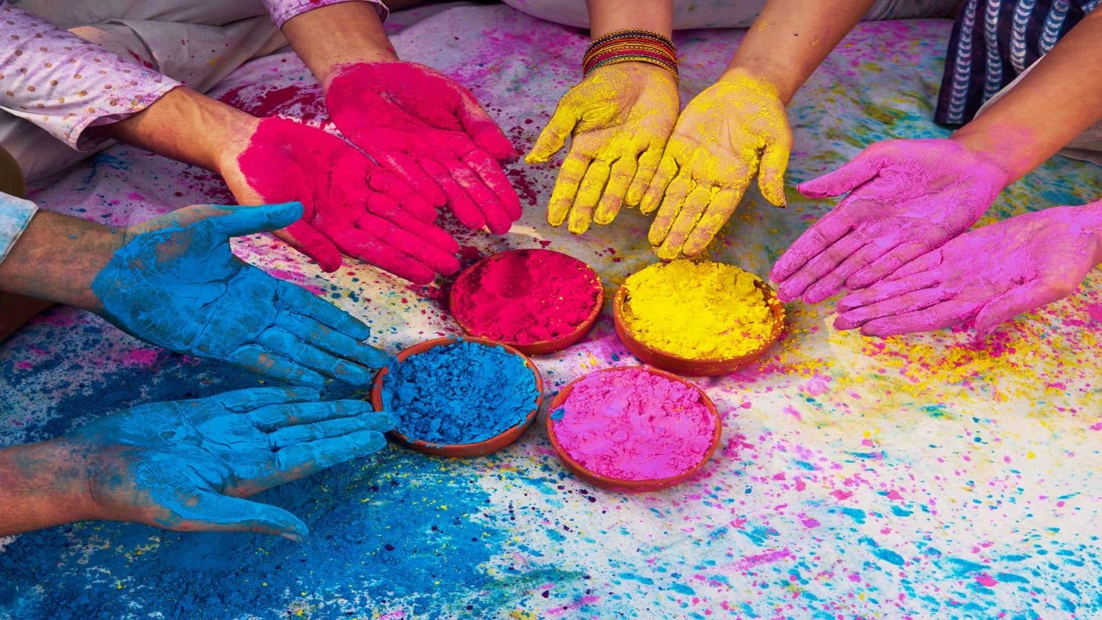 Holi 2025: होली की मस्ती में रहें सावधान, रंग-गुलाल के हैं बड़े जोखिम, अस्थमा और डायबिटीज के मरीज रहें दूर