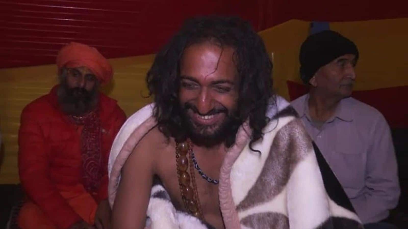 IIT बाबा अभय सिंह पर FIR दर्ज, जयपुर में चेकिंग के दौरान मिला 'गांजा', बताया भोलेनाथ का प्रसाद, देखें वीडियो