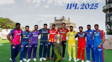 आईपीएल 2025 का महाकुंभ 22 मार्च से शुरू होगा, जहां 10 टीमें ट्रॉफी के लिए टकराएंगी। दो महीने तक चलने वाले इस रोमांचक टूर्नामेंट में 74 मुकाबले खेले जाएंगे। CSK और MI की बादशाहत बरकरार दिख रही है, जबकि अक्षर पटेल की अगुवाई में दिल्ली कैपिटल्स ने इस बार खतरनाक स्क्वाड तैयार किया है।