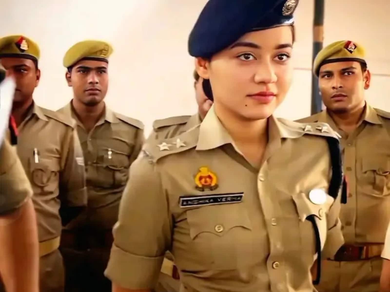 IPS Anshika Verma :  B.Tech के बाद सेल्फ स्टडी से UPSC क्रैक किया, लेडी सिंघम ने अब बताए एग्जाम क्लियर करने के सीक्रेट IPS Anshika Verma :  B.Tech के बाद सेल्फ स्टडी से UPSC क्रैक किया, लेडी सिंघम ने अब बताए एग्जाम क्लियर करने के सीक्रेट