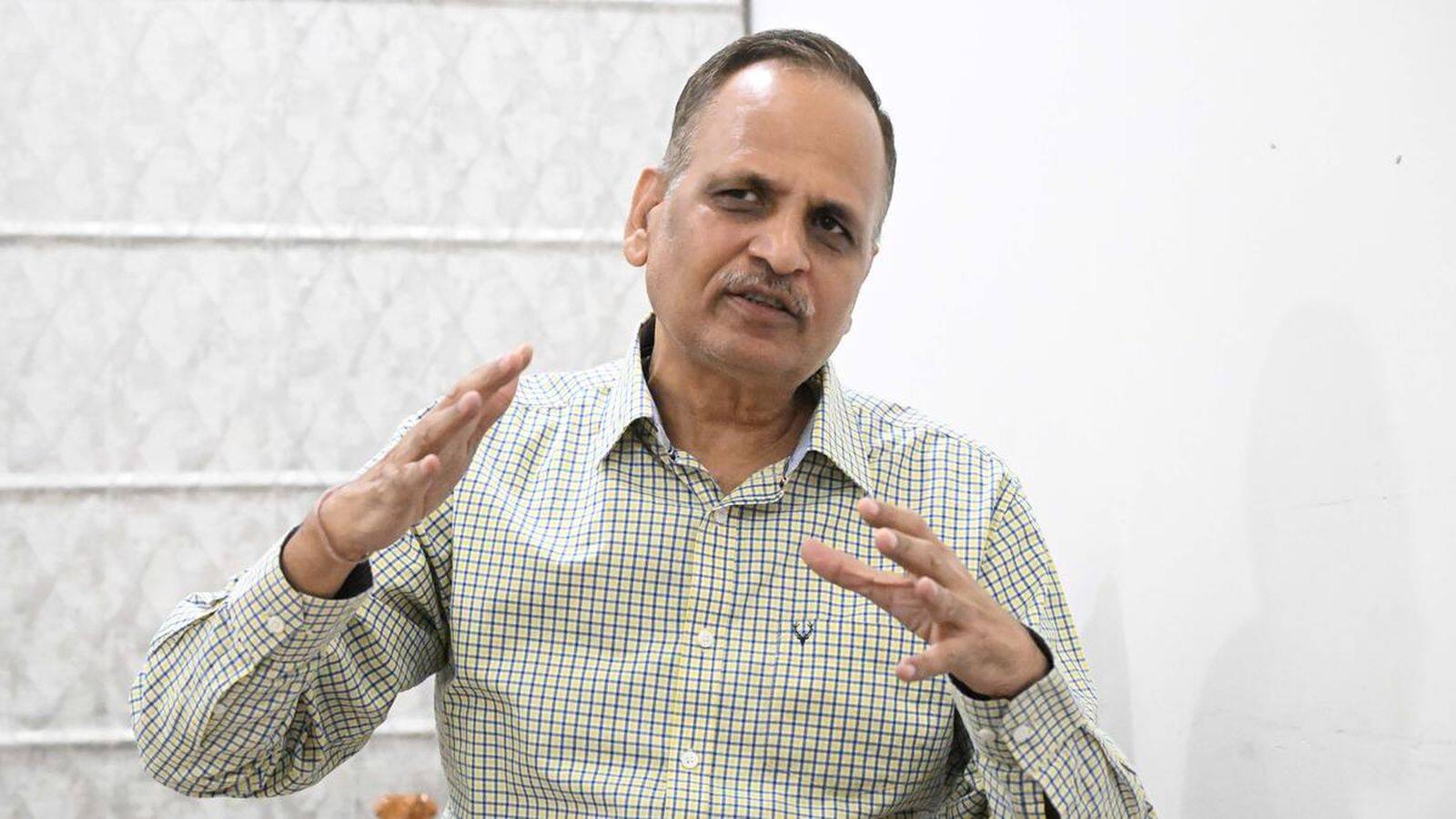 सत्येंद्र जैन पर 7 करोड़ रुपये रिश्वत लेने का आरोप, CCTV भ्रष्टाचार मामले में AAP नेता पर FIR