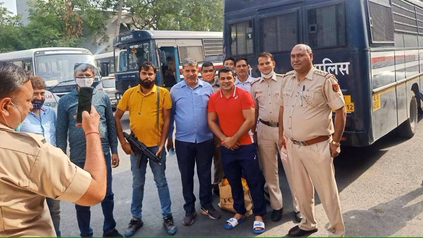 Sushil Kumar Bail: पहलवान सुशील कुमार को मिली जमानत, जूनियर रेस्लर सागर धनखड़ हत्याकांड मामले में 2021 में हुए थे गिरफ्तार Sushil Kumar Bail: पहलवान सुशील कुमार को मिली जमानत, जूनियर रेस्लर सागर धनखड़ हत्याकांड मामले में 2021 में हुए थे गिरफ्तार