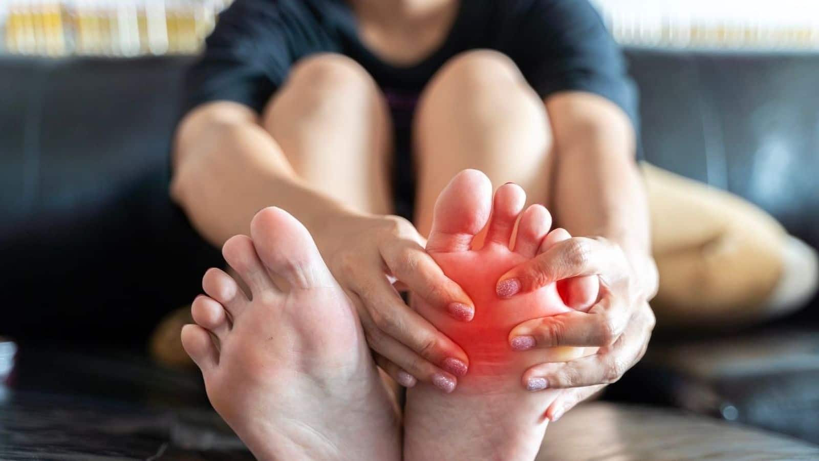 Uric Acid: महिलाओं में इस वजह से तेजी से बढ़ता है यूरिक एसिड, ऐसे करें कंट्रोल, सेहत रहेगी टकाटक